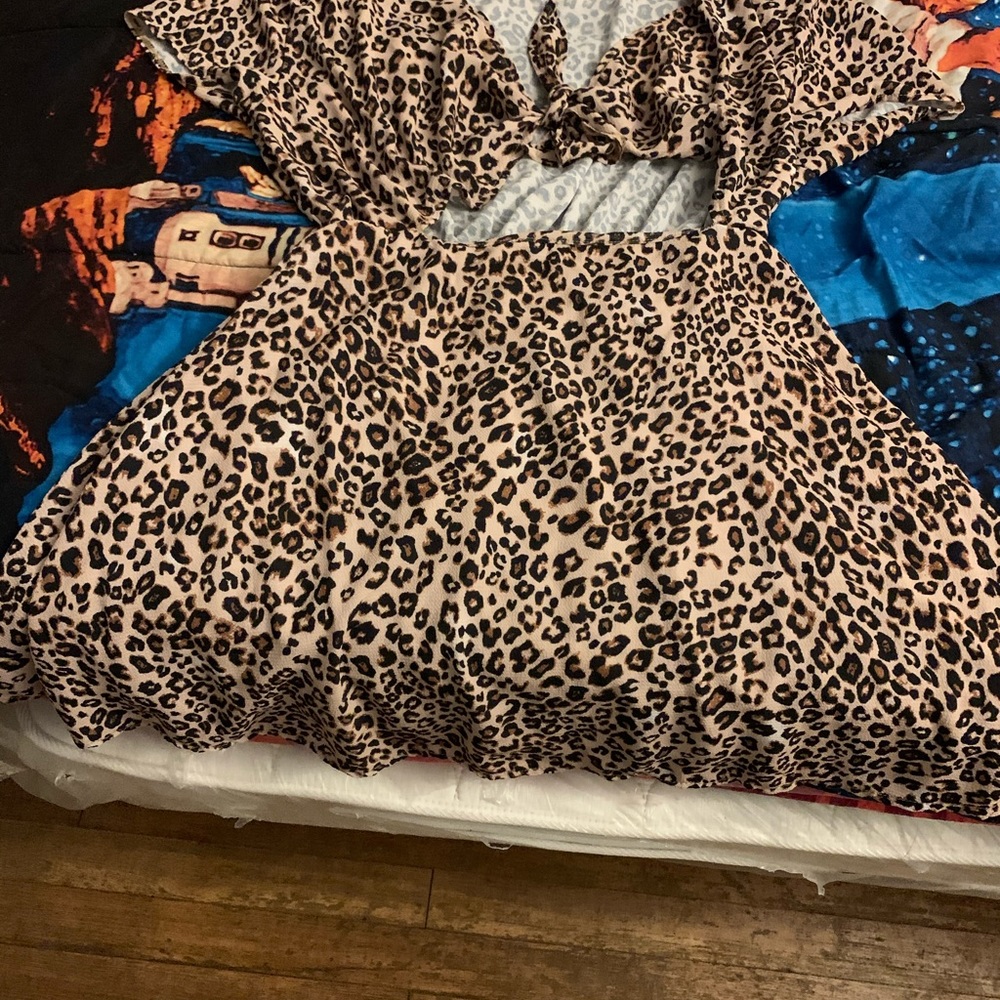 Boohoo leopard tie front skater dress